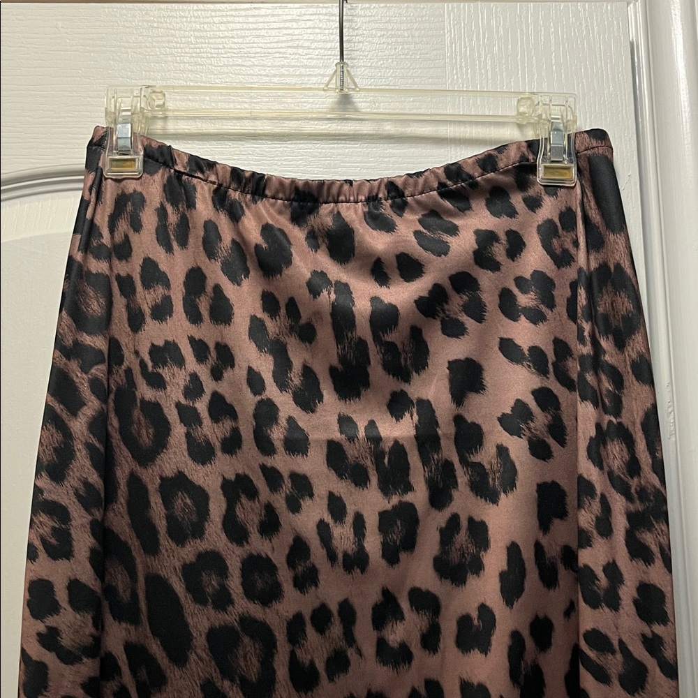 Leopard Print Skirt - Picture 2 of 6